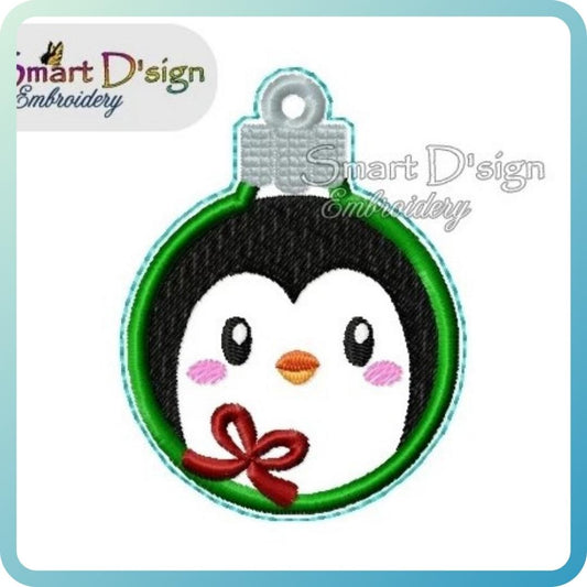 ITH PENGUIN CHRISTMAS BAUBLE